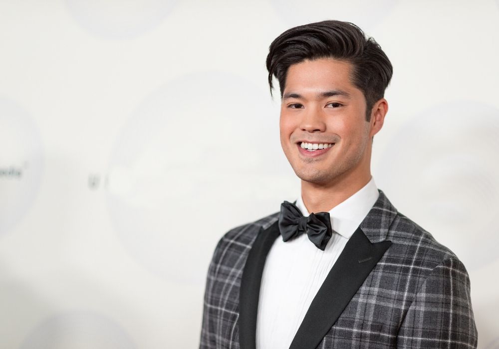 Next photo of Ross Butler